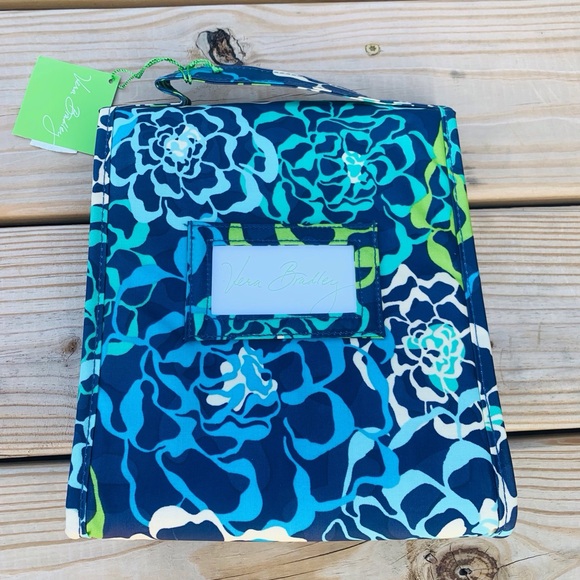 Vera Bradley - Lunch Sack - Picture 7 of 8